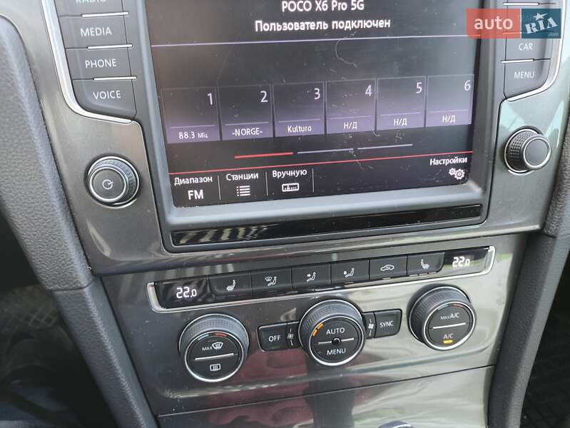 Хэтчбек Volkswagen e-Golf 2014 в Яворове