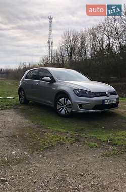Хэтчбек Volkswagen e-Golf 2014 в 