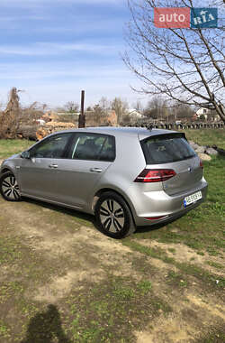 Хэтчбек Volkswagen e-Golf 2014 в 
