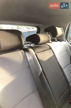 Хэтчбек Volkswagen e-Golf 2014 в 
