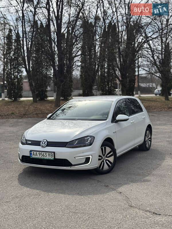 Volkswagen e-Golf 2015 Volkswagen e-Golf 2015