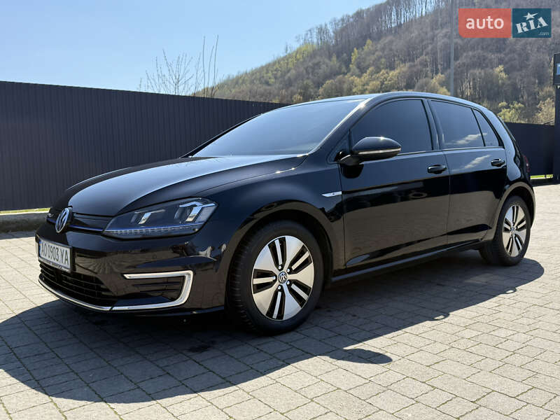 Хетчбек Volkswagen e-Golf 2016 в Сваляві