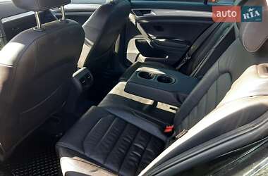Хэтчбек Volkswagen e-Golf 2016 в 
