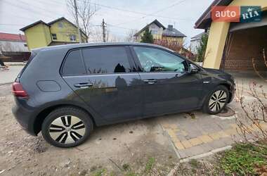 Хэтчбек Volkswagen e-Golf 2019 в 