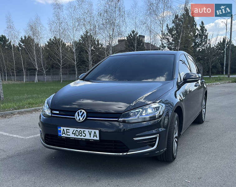 Хетчбек Volkswagen e-Golf 2020 в Дніпрі