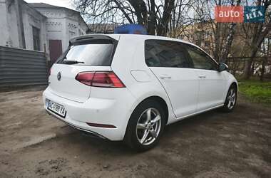 Хэтчбек Volkswagen e-Golf 2018 в 