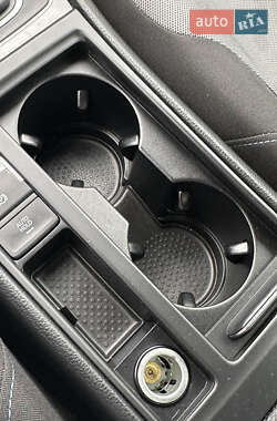 Хетчбек Volkswagen e-Golf 2014 в 