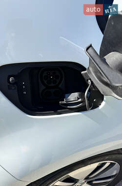 Хэтчбек Volkswagen e-Golf 2020 в 