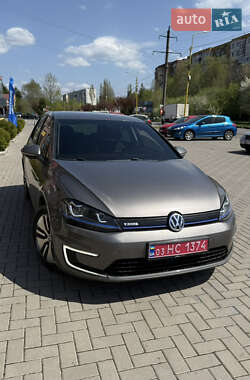 Хетчбек Volkswagen e-Golf 2014 в 