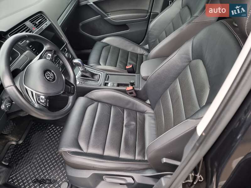 Хетчбек Volkswagen e-Golf 2018 в Мукачевому