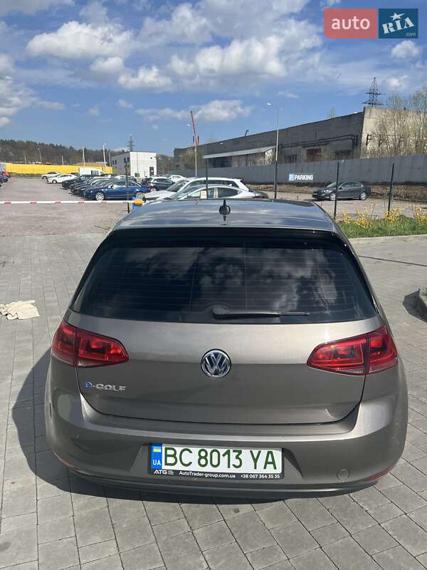 Хэтчбек Volkswagen e-Golf 2016 в Львове
