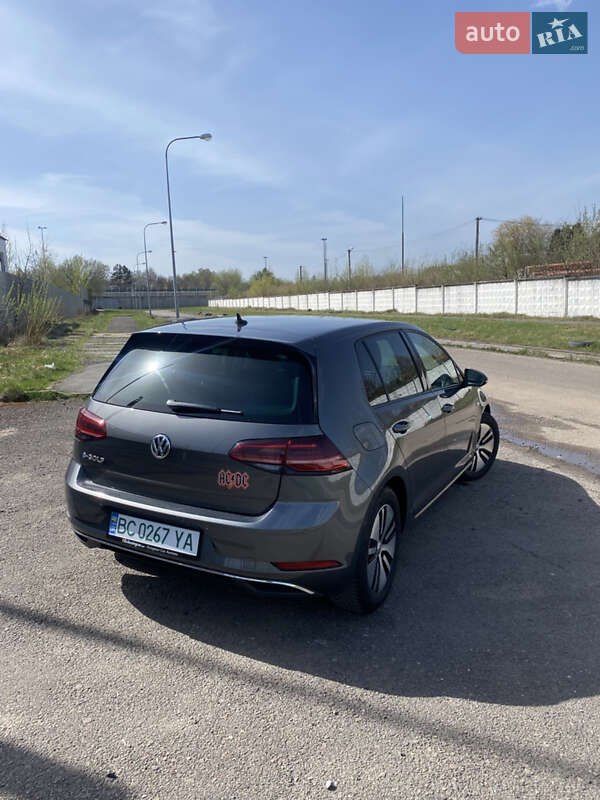 Хэтчбек Volkswagen e-Golf 2017 в Львове