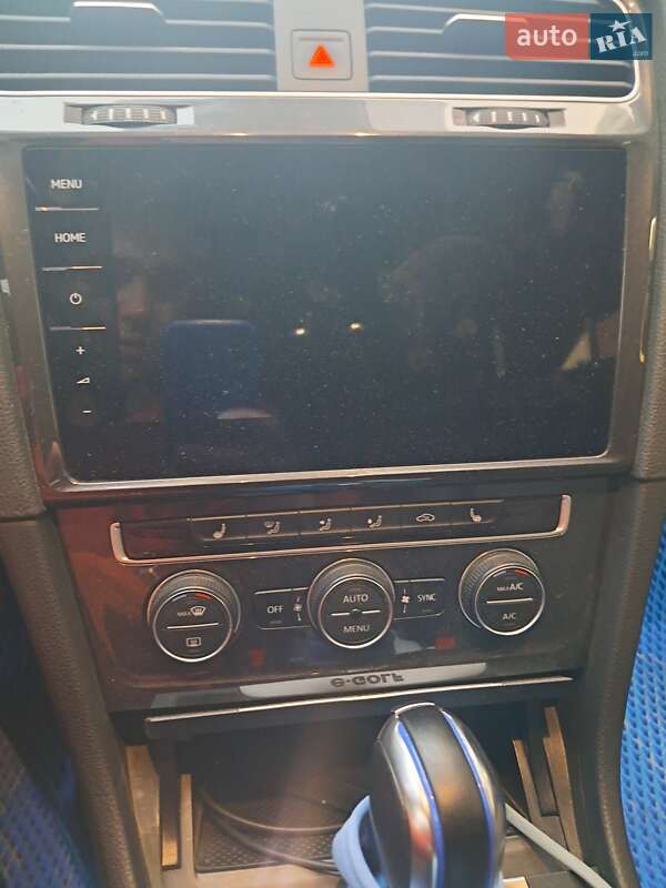 Хетчбек Volkswagen e-Golf 2018 в Львові фото 23 Хетчбек Volkswagen e-Golf 2018 в Львові