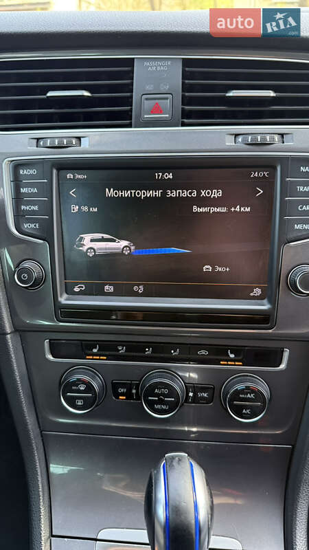 Хетчбек Volkswagen e-Golf 2014 в Ужгороді