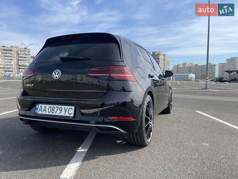 Хетчбек Volkswagen e-Golf 2019 в Києві