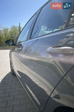 Хэтчбек Volkswagen e-Golf 2019 в 