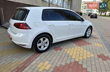 Хэтчбек Volkswagen e-Golf 2015 в 