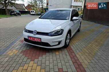 Хэтчбек Volkswagen e-Golf 2015 в 