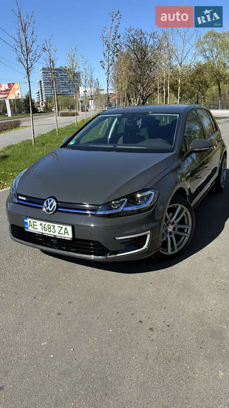 Volkswagen e-Golf 2020