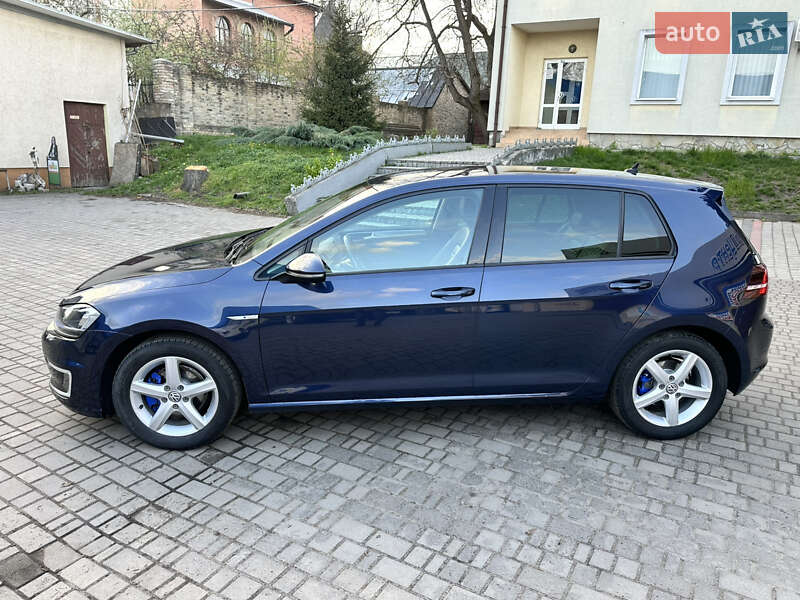 Хэтчбек Volkswagen e-Golf 2016 в Луцке
