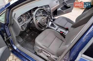 Хэтчбек Volkswagen e-Golf 2019 в 