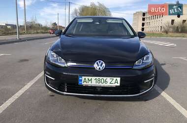 Хетчбек Volkswagen e-Golf 2016 в 