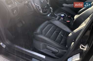 Хетчбек Volkswagen e-Golf 2016 в 