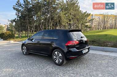 Хетчбек Volkswagen e-Golf 2016 в 