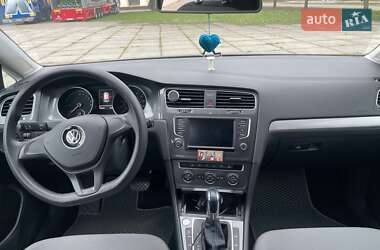 Хэтчбек Volkswagen e-Golf 2016 в 