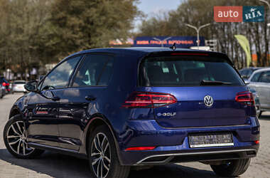 Хетчбек Volkswagen e-Golf 2019 в 