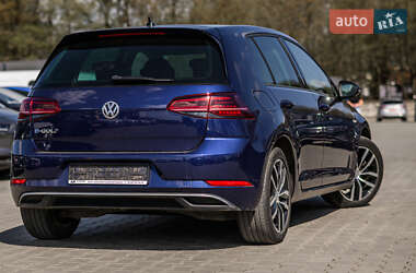 Хетчбек Volkswagen e-Golf 2019 в 