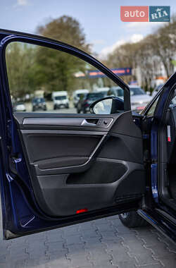 Хетчбек Volkswagen e-Golf 2019 в 