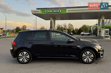 Хетчбек Volkswagen e-Golf 2017 в 