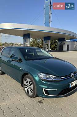Хетчбек Volkswagen e-Golf 2017 в Хмельницькому