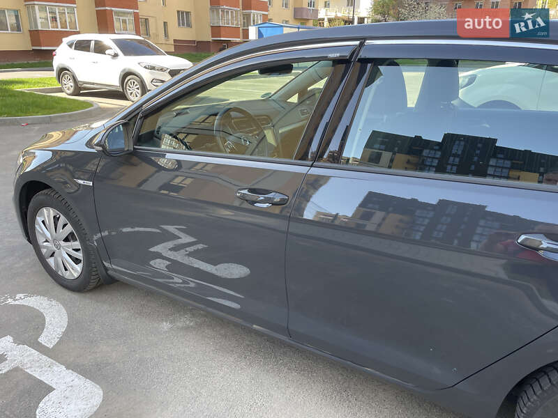 Хэтчбек Volkswagen e-Golf 2020 в Хмельницком