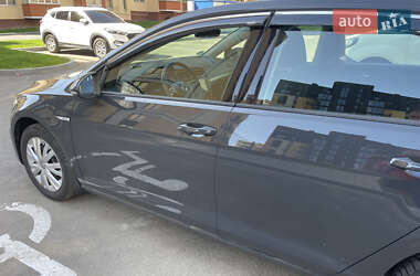 Хэтчбек Volkswagen e-Golf 2020 в 