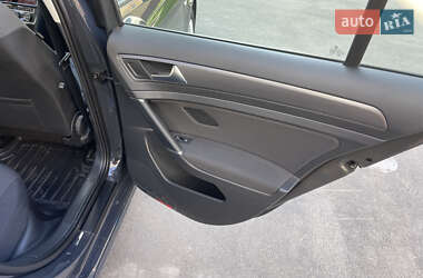 Хэтчбек Volkswagen e-Golf 2020 в 