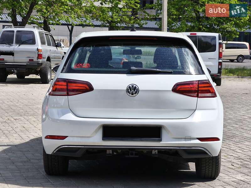 Хэтчбек Volkswagen e-Golf 2019 в Днепре