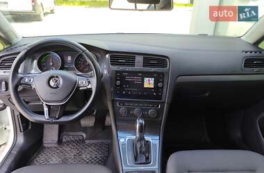 Хетчбек Volkswagen e-Golf 2019 в 