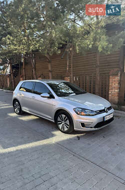 Хетчбек Volkswagen e-Golf 2019 в 