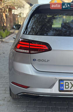 Хетчбек Volkswagen e-Golf 2019 в 