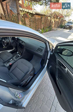 Хетчбек Volkswagen e-Golf 2019 в 