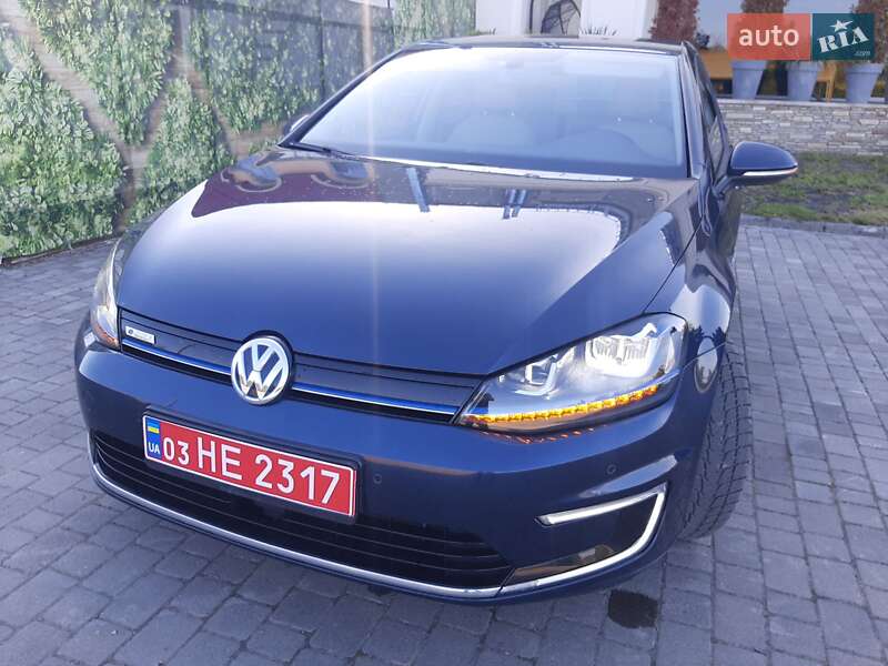 Volkswagen e-Golf 2015