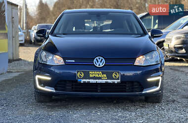 Хэтчбек Volkswagen e-Golf 2015 в 