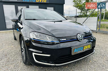 Хэтчбек Volkswagen e-Golf 2016 в 
