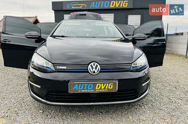Хэтчбек Volkswagen e-Golf 2016 в 