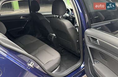 Хетчбек Volkswagen e-Golf 2020 в 