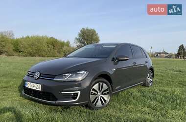 Хэтчбек Volkswagen e-Golf 2019 в 