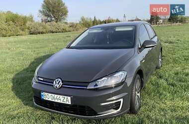 Хэтчбек Volkswagen e-Golf 2019 в 