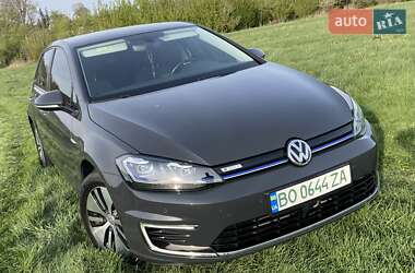 Хэтчбек Volkswagen e-Golf 2019 в 